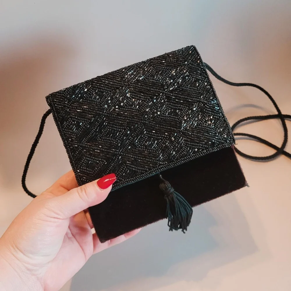 Elegant Black Beaded Clutch - Picture 1 of 2